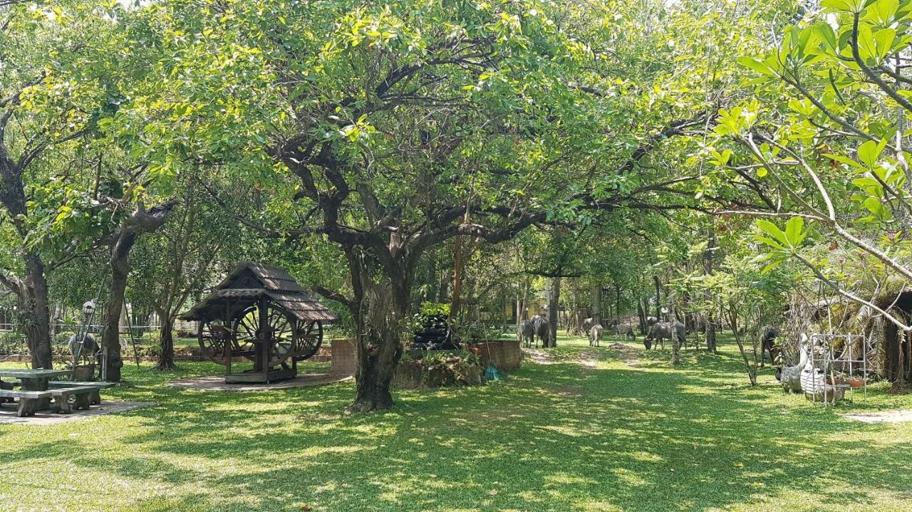 Isaan Perazim Park Roi Et Exterior foto