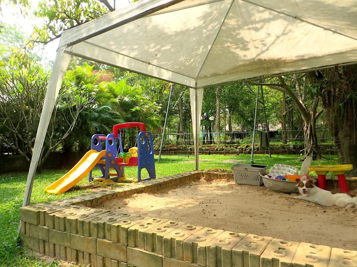 Isaan Perazim Park Roi Et Exterior foto